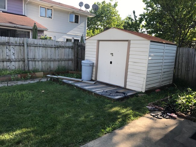 Foto del edificio - 291 W Berkley Ln