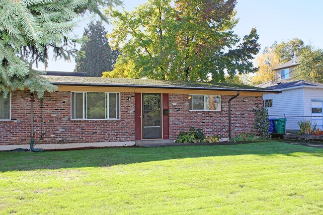 Building Photo - 4110-4116-4116 N Willis Blvd