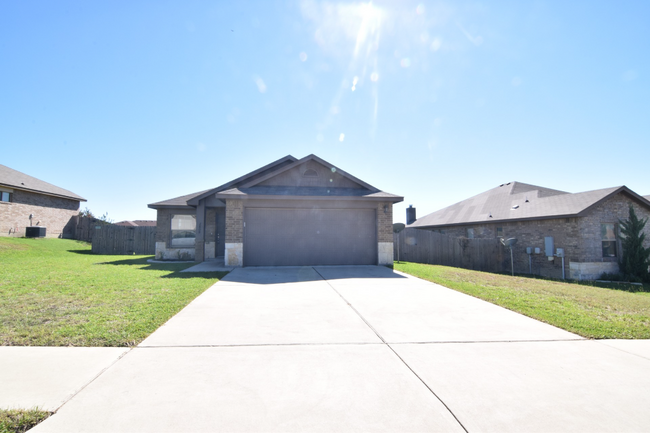 Foto del edificio - 2808 Camp Cooper Dr