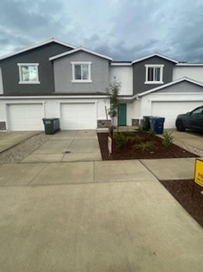 Building Photo - 133 Wonderland Trail Ln