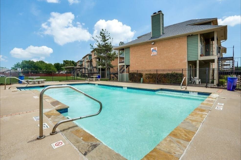 Foto del edificio - 2920 Sycamore School Rd