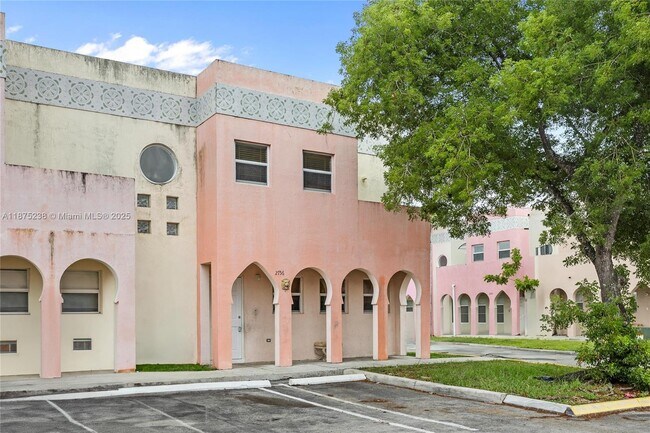 Foto del edificio - 2756 NW 131st St