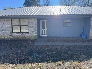 Building Photo - 1160 Fairfax St