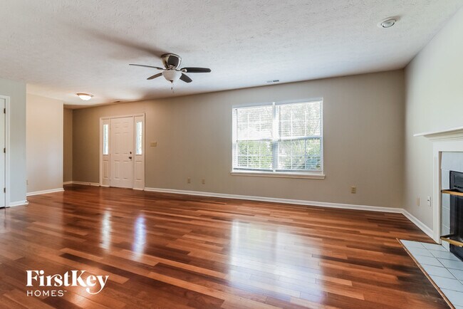 Building Photo - 1562 Winding Creek Trail