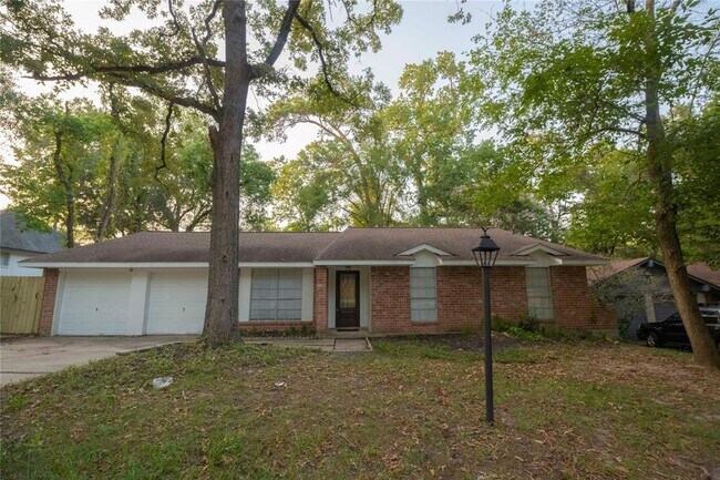 Foto del edificio - 3318 Kentwood Dr