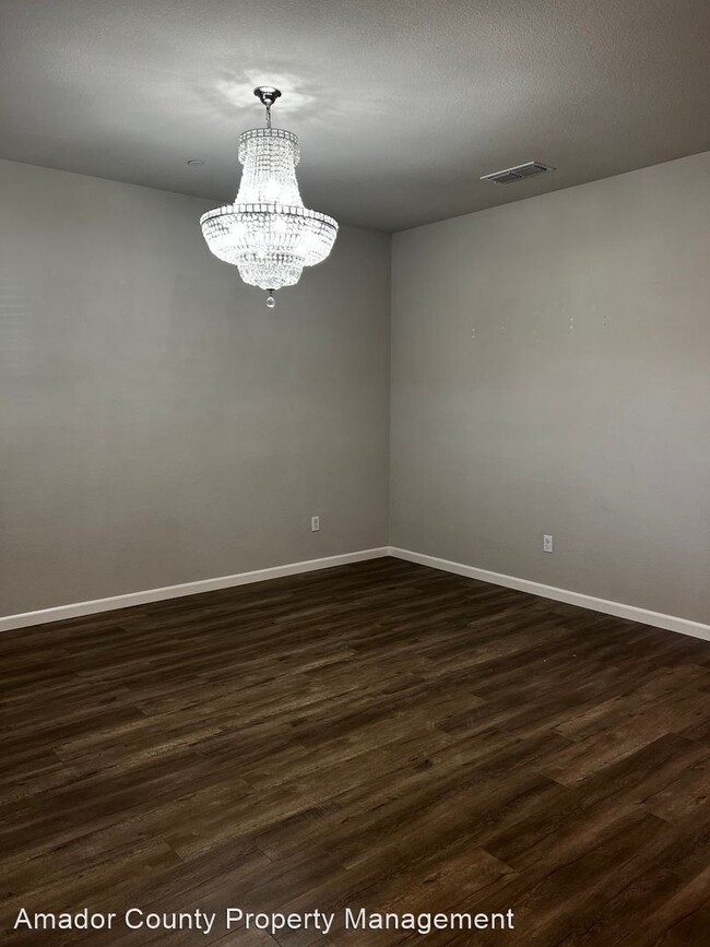Building Photo - 4 br, 2 bath House - 4903 Spyglass Dr