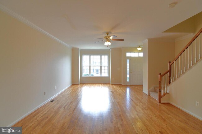 Building Photo - 105 Seaspray Terrace