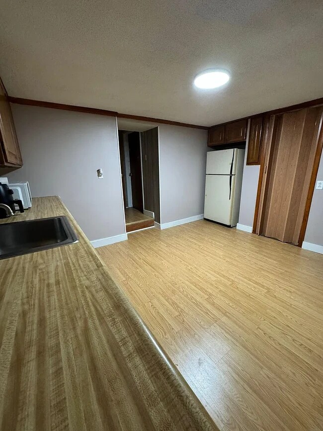Foto del edificio - 727 N Alvord St