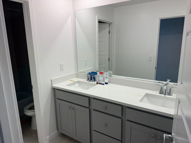 Building Photo - 5318 Lake Mary Dr