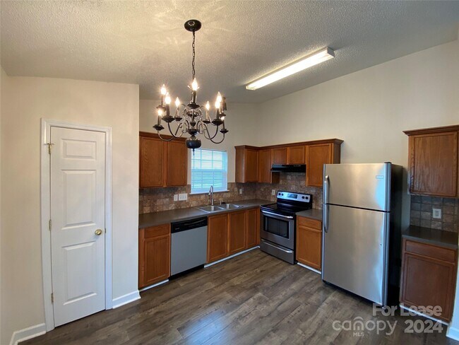Foto del edificio - 3046 Rugged Stone Way