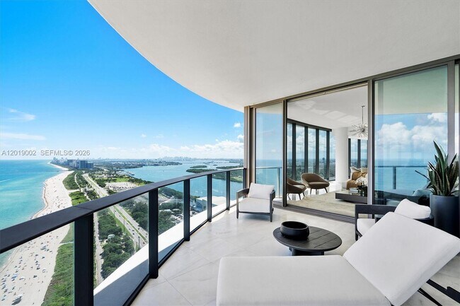 Foto del edificio - 15701 Collins Ave
