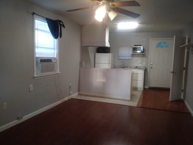 Building Photo - 4377 Harvest Ln