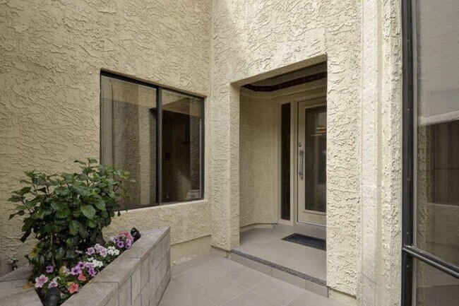 Foto del edificio - 4612 N 65th St