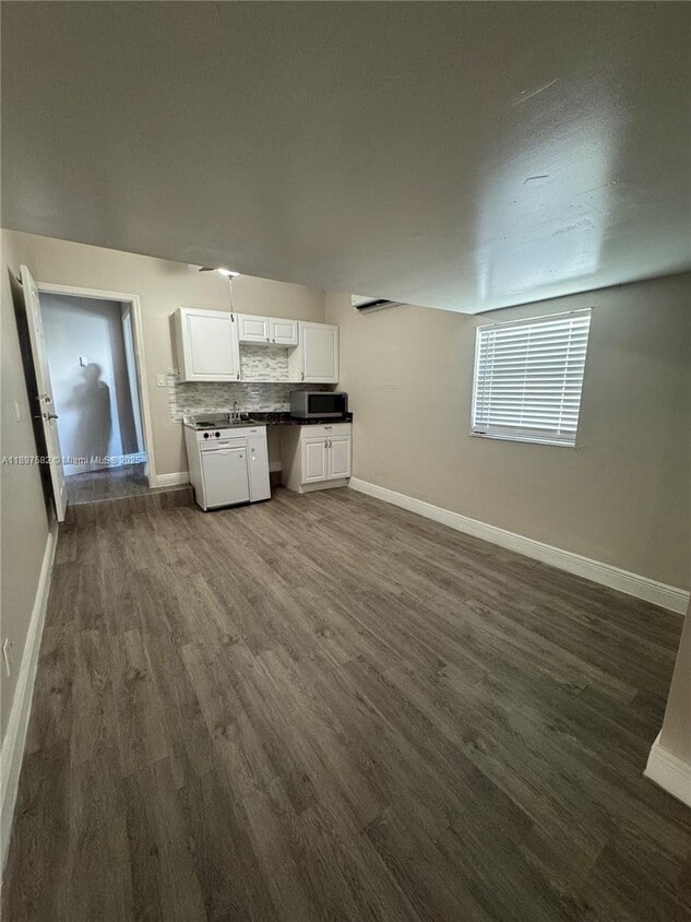 Foto del edificio - 10449 SW 211 St