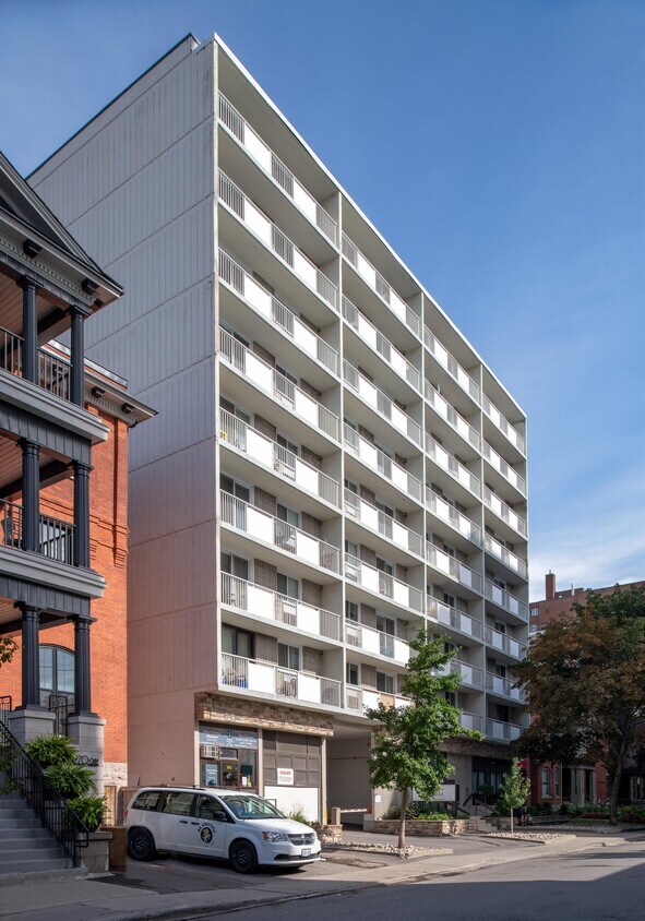 163 MacLaren St Unit 503, Ottawa, ON K2P 2G4 Apartment for Rent in
