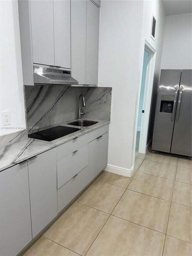 Foto del edificio - 465 E 58th St