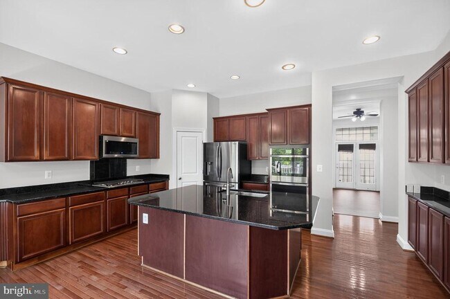 Building Photo - 43278 Sunderleigh Square
