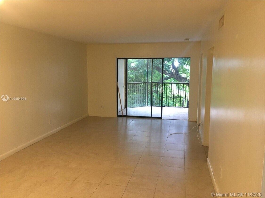 3410 Foxcroft Rd Unit 203, Miramar, FL 33025 Apartments in Miramar