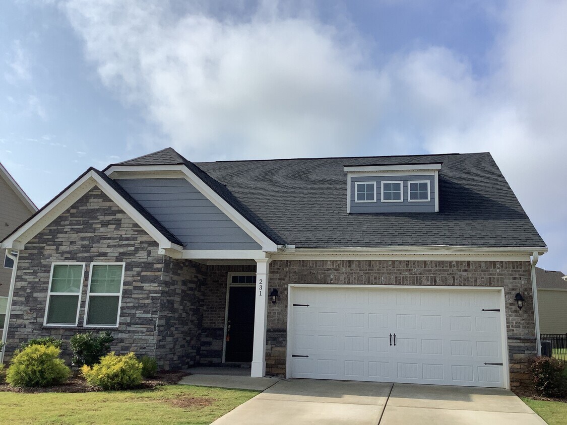 231 Lake Vista Drive House Rental in Loganville, GA