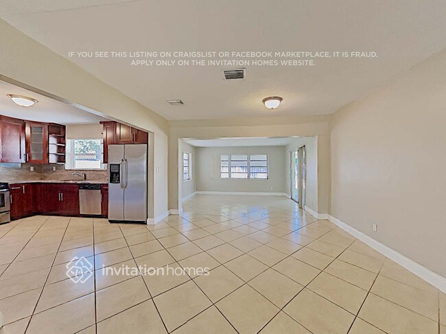 Building Photo - 3241 Pierce St