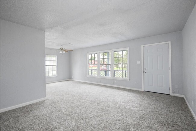 Foto del edificio - 1427 W 6th St