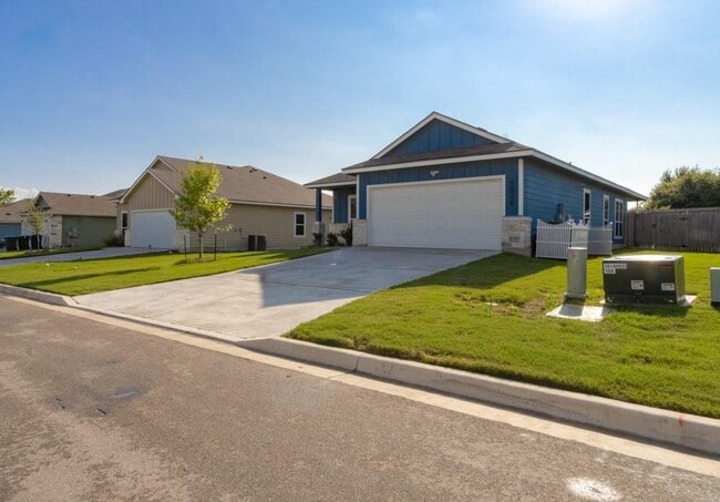 Building Photo - 1024 Monte Verde Dr