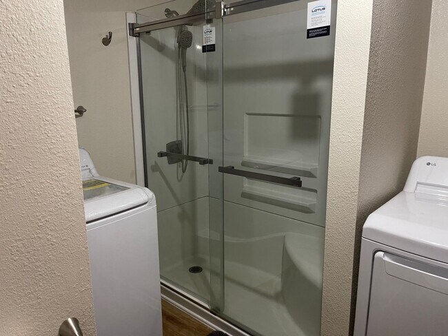 Building Photo - New Serene Studio- Includes Utilities