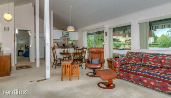 Building Photo - 2730 Lafayette Dr
