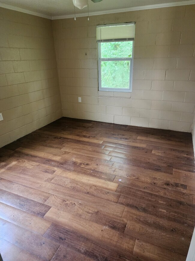 Foto del edificio - 113 Shelby Ln