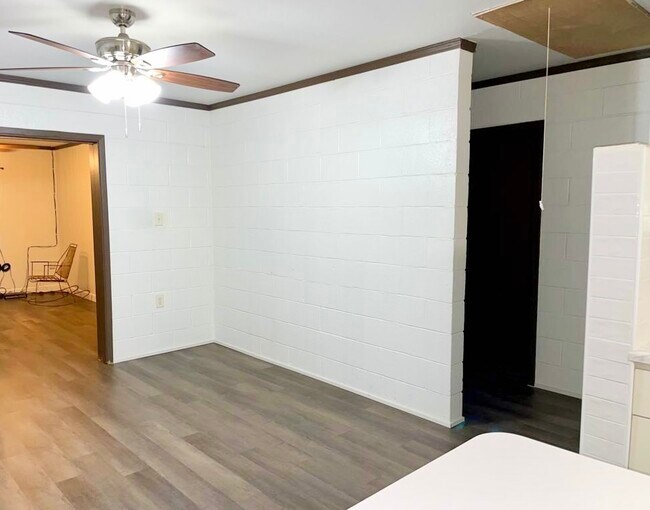 Comedor, sala de estar - 704 S 25th St