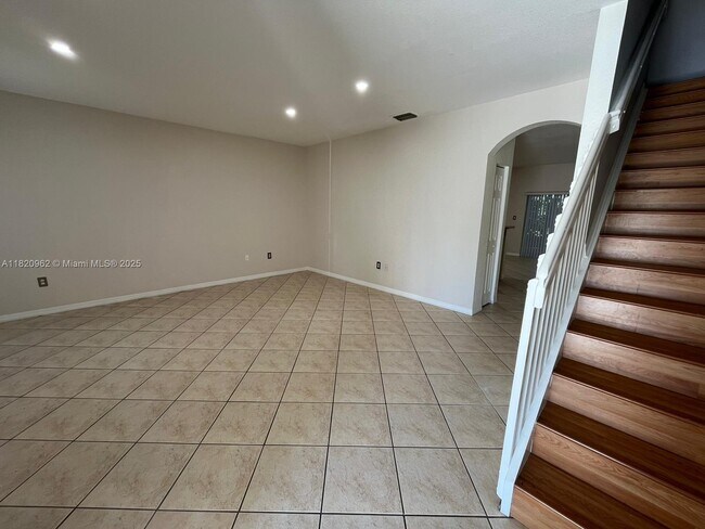 Foto del edificio - 14109 SW 49th St