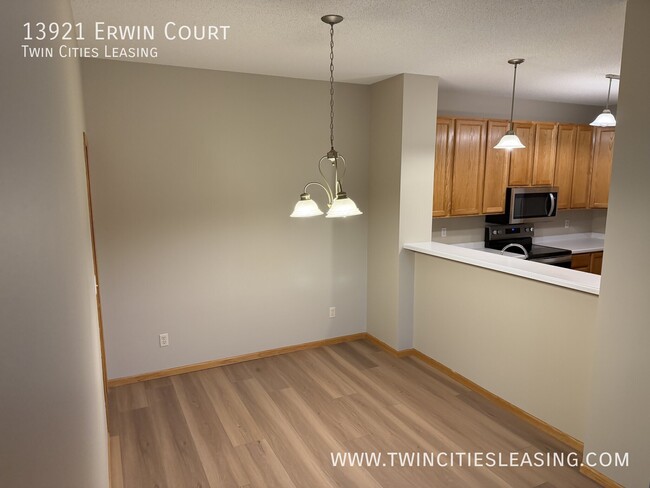 Building Photo - 13921 Erwin Ct