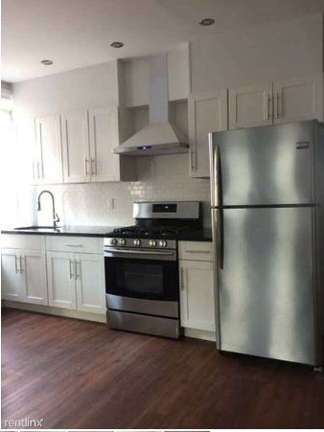 Building Photo - 455 82nd St