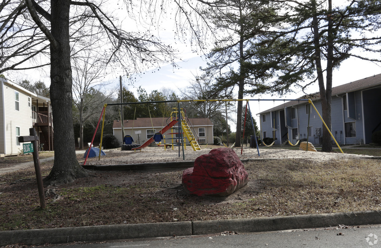 Building Photo - Cedar Terrace Apartments