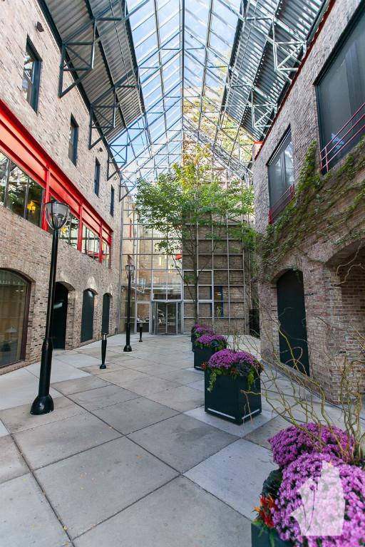 Foto del edificio - 1350 N Wells St