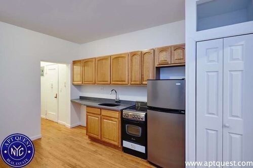 Foto del edificio - 171 Thompson St