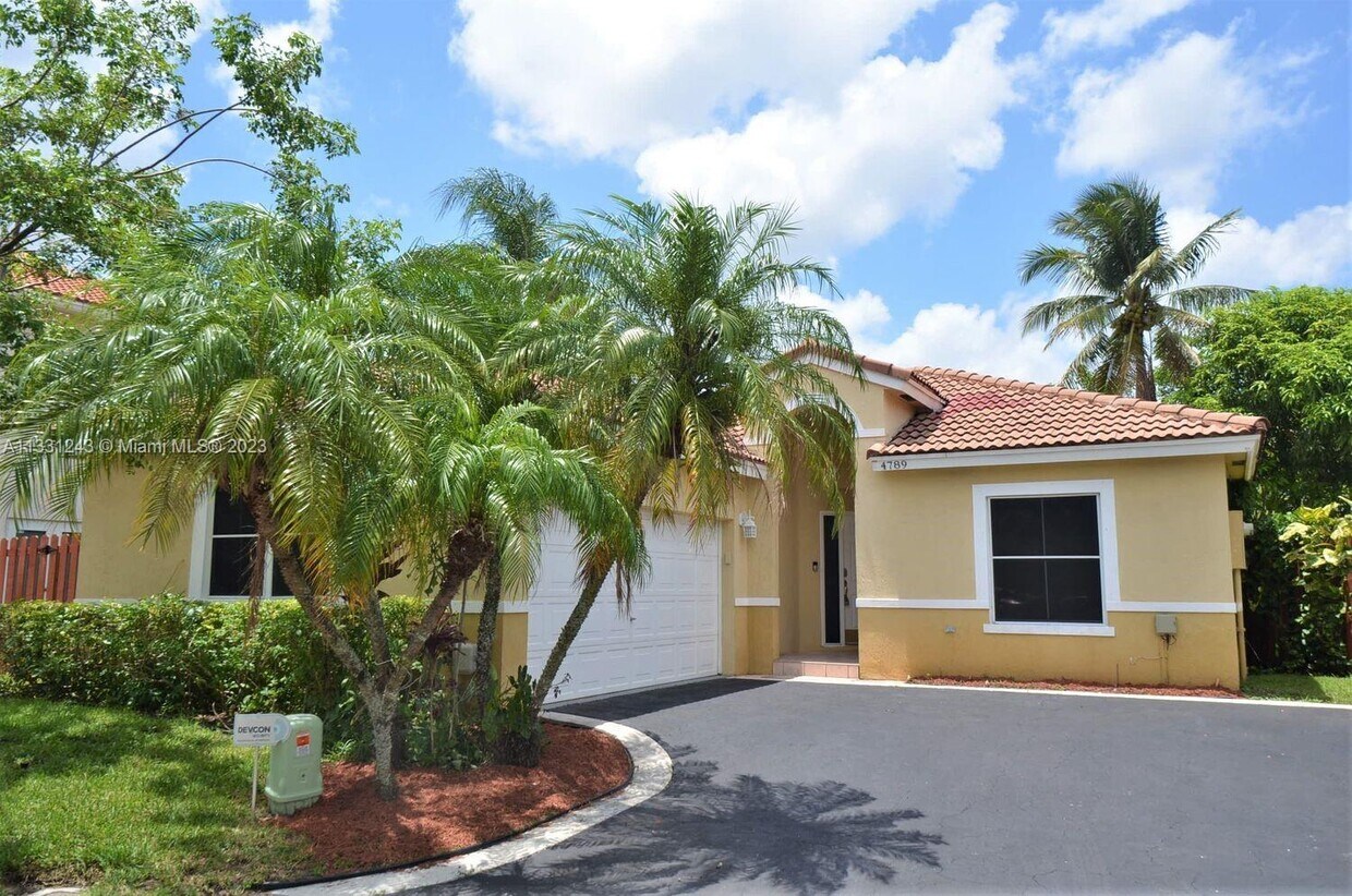 4789 NW 6th Pl, Coconut Creek, FL 33063 House Rental in Coconut Creek