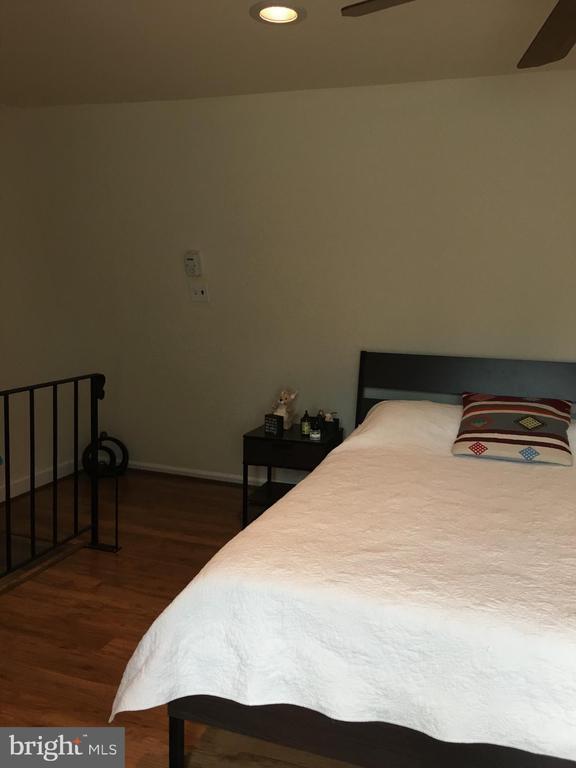 Foto del edificio - 518 Foxwood Ln