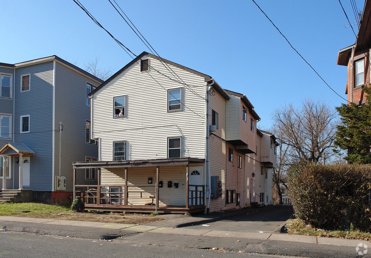 Primary Photo - 71 Williams St
