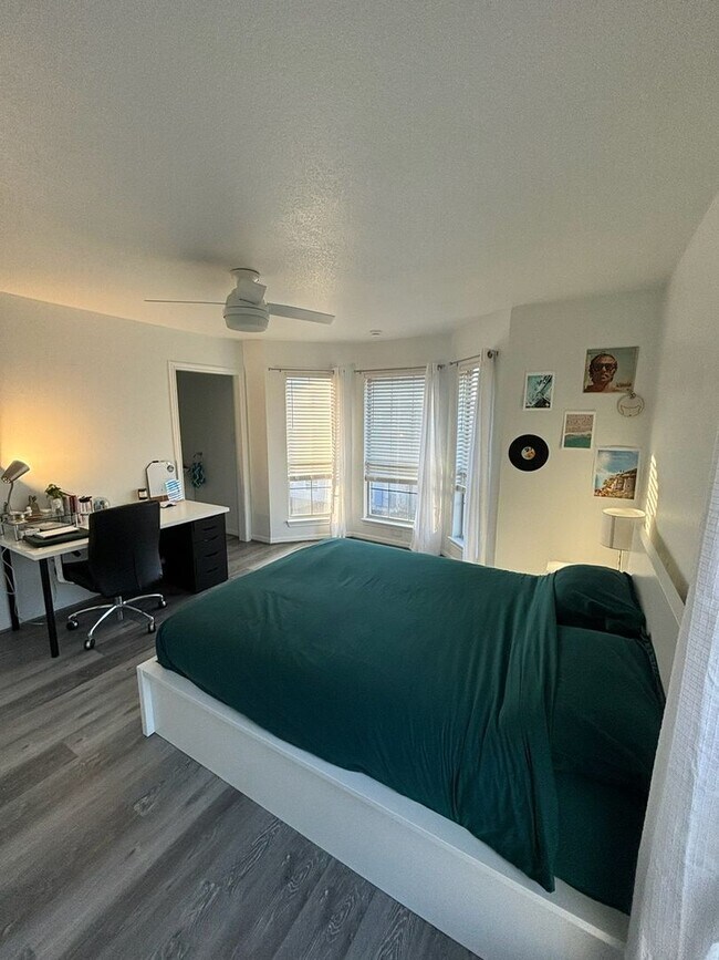 Foto del edificio - Fully Furnished Baylor Condo