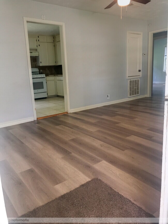 Foto del edificio - 1526 1st Ave N