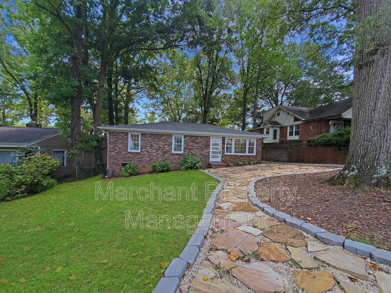 14 Idlewood Dr, Greenville, SC 29609 House Rental in Greenville, SC