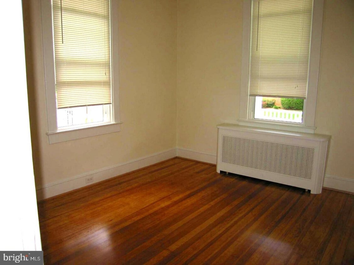 Foto principal - 1932 N Cleveland St