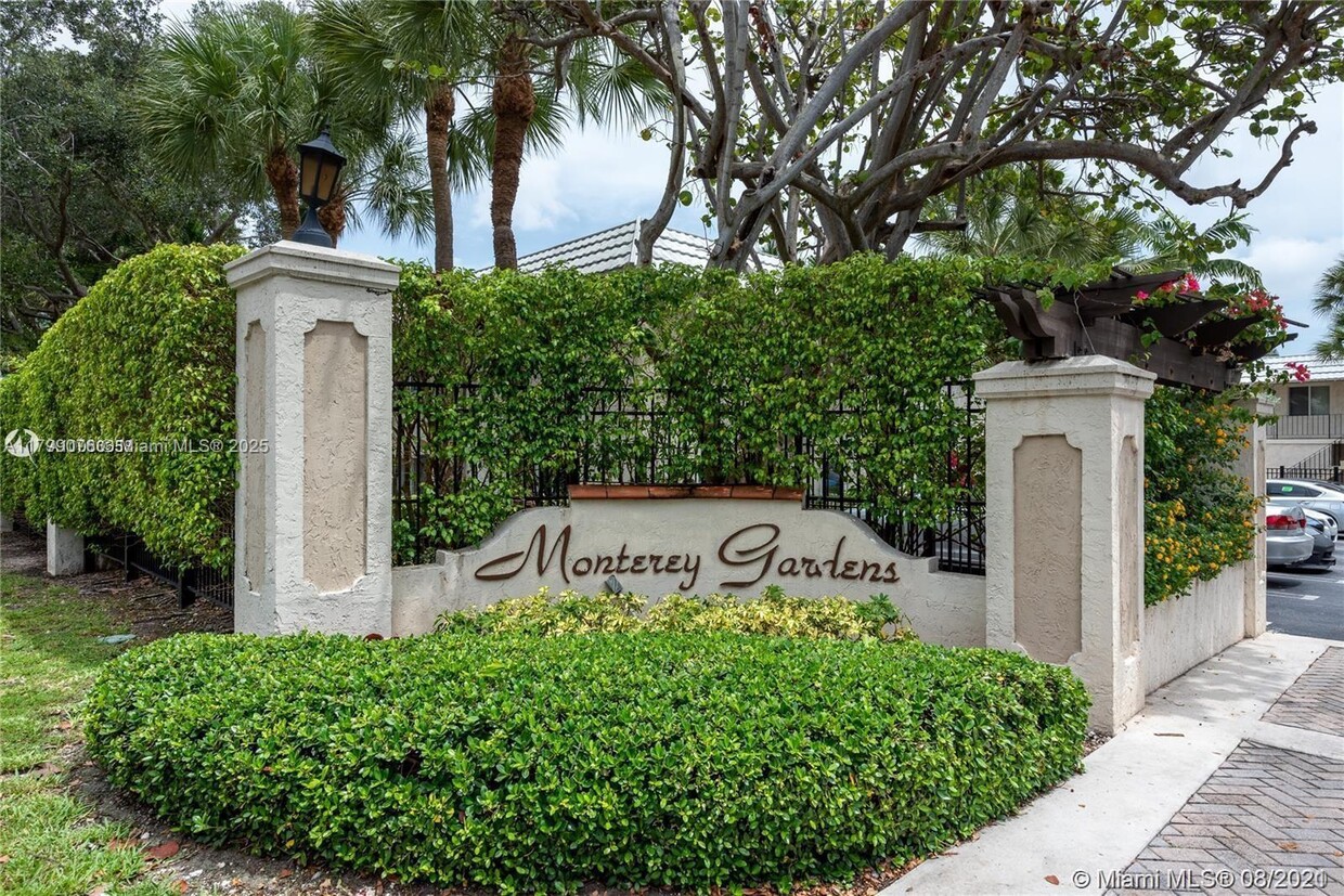 Primary Photo - 8607 SW 68th Ct