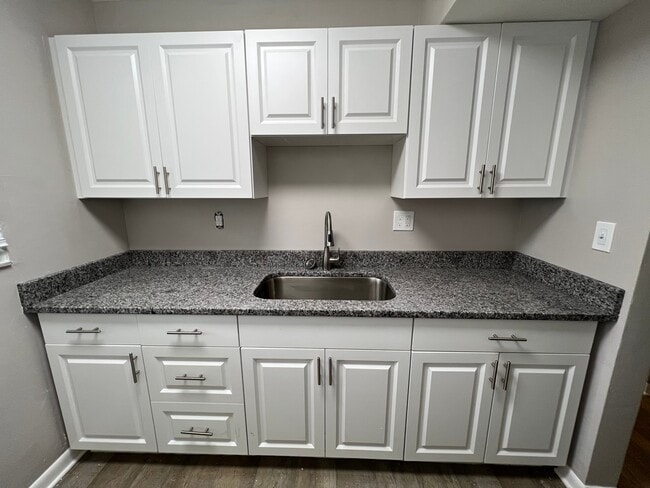 Foto del edificio - 1 Bed/1 Bath - Unit 16