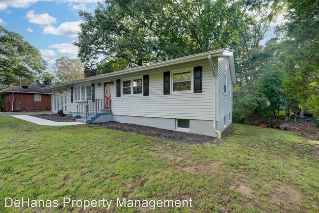 Building Photo - 3 br, 1.5 bath House - 3095 Jenkins Ln