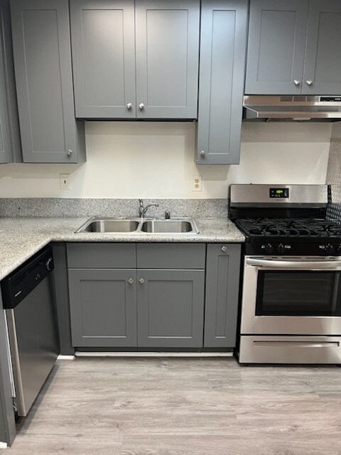 Building Photo - 825 S Harvard Blvd