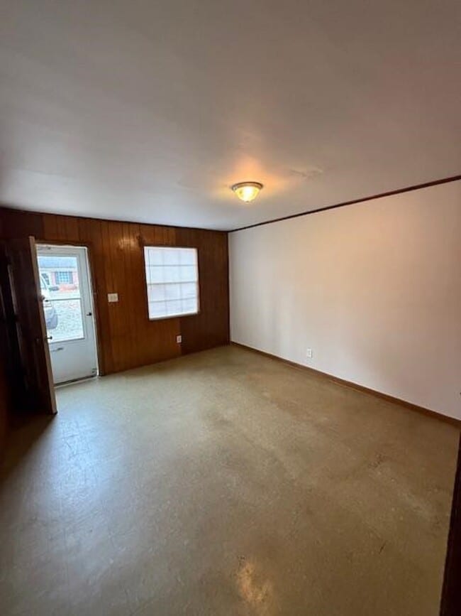 Building Photo - 230 Liberty Rd