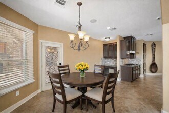 Building Photo - 14318 Red Creek Cove Ln