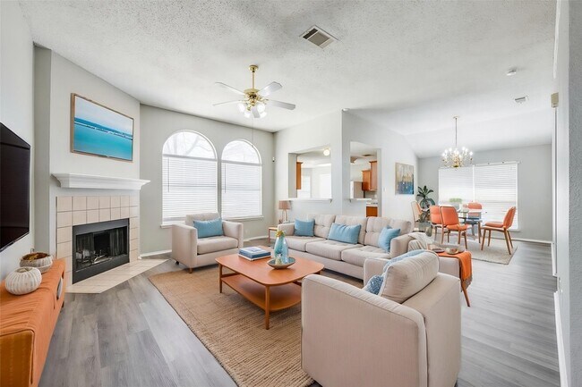 Foto del edificio - 6431 St Leonard Dr